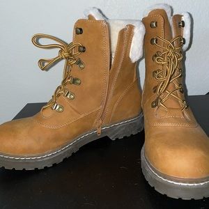 NWOT SM New York booties
